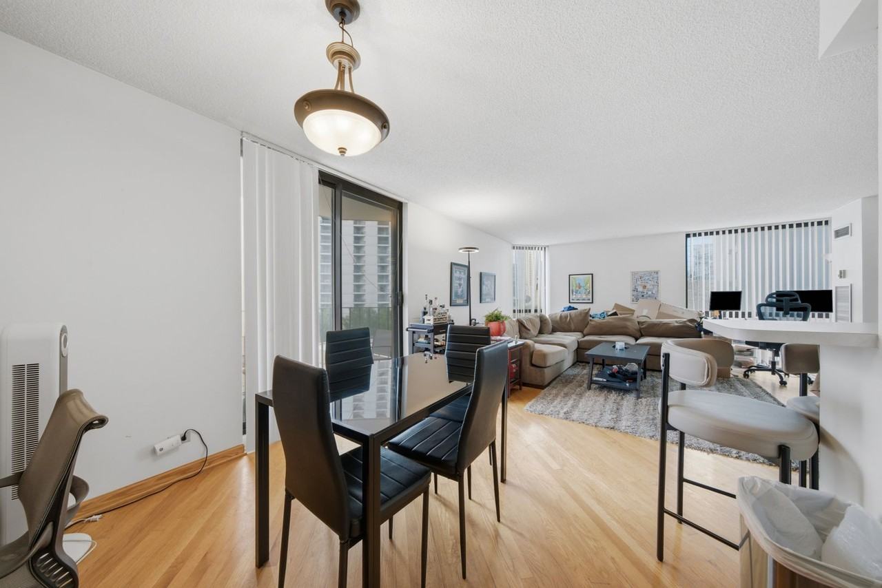 70 W Huron St #502 - Photo 6 of 14