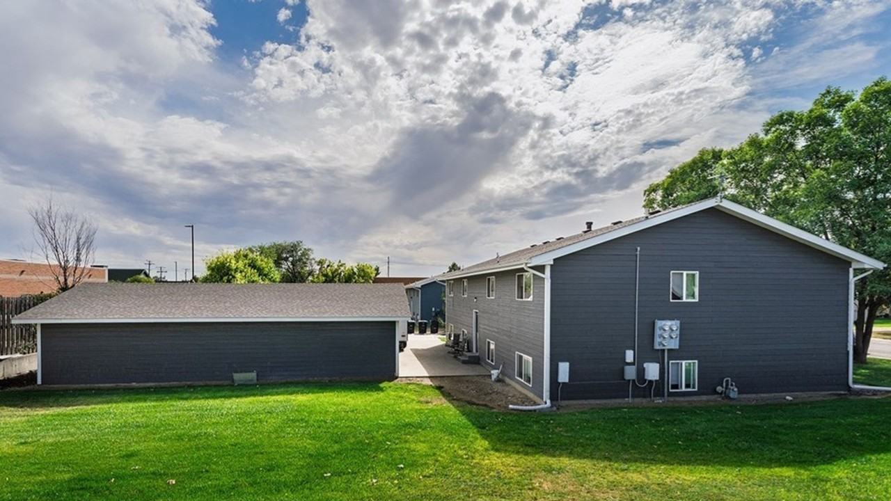 1621 Kelby Dr - Photo 2 of 3