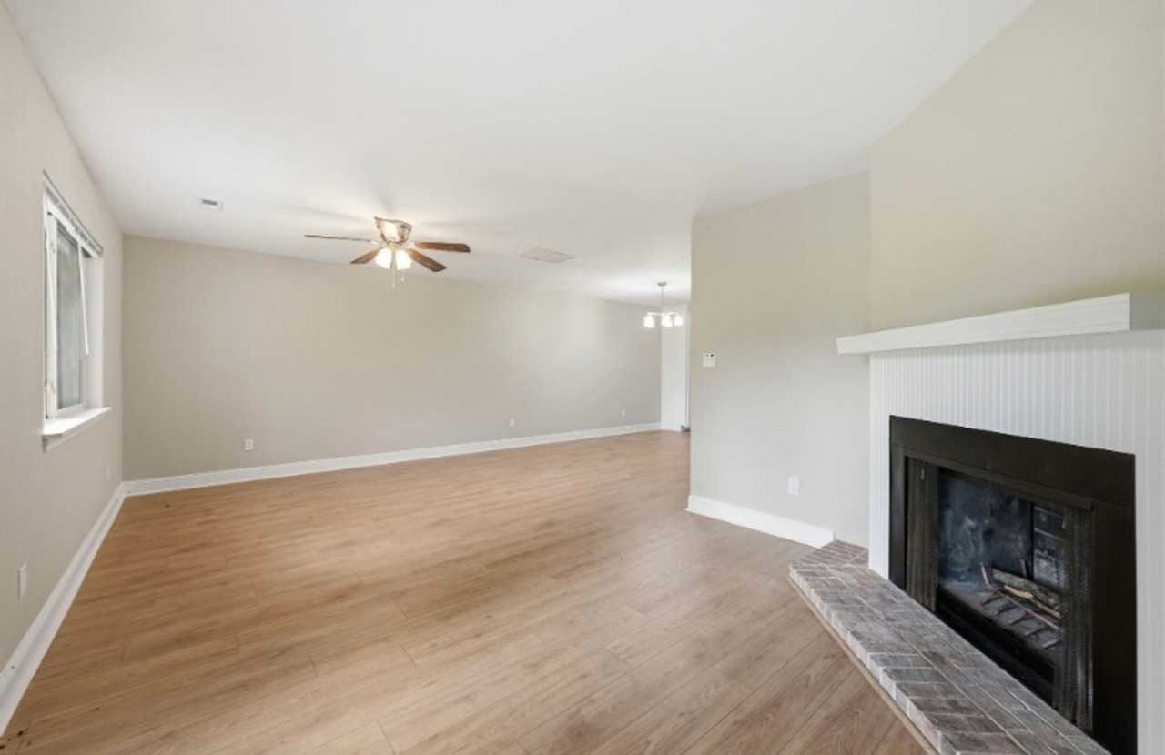 141 Quarterdeck Townes - Photo 6 of 23