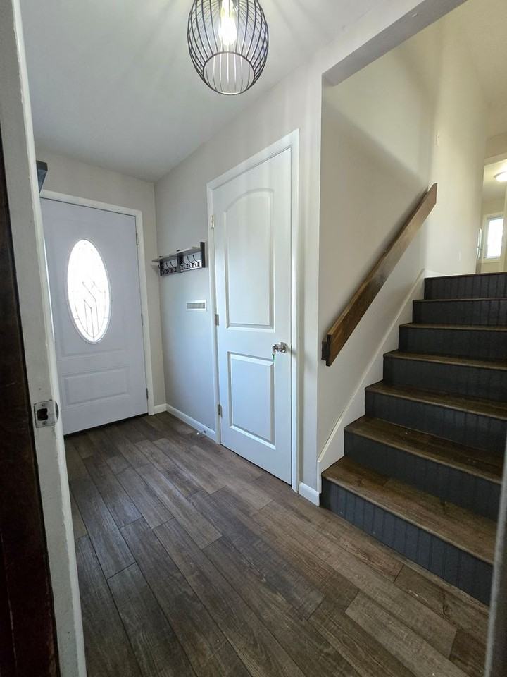 2025 Beck St - Photo 3 of 50