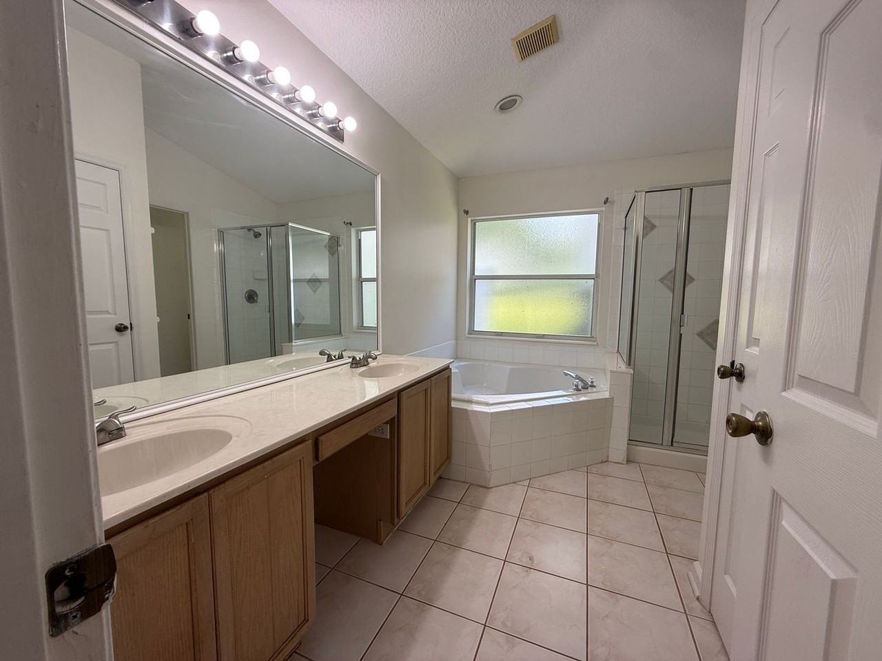 1905 Pine Bay Dr - Photo 7 of 14