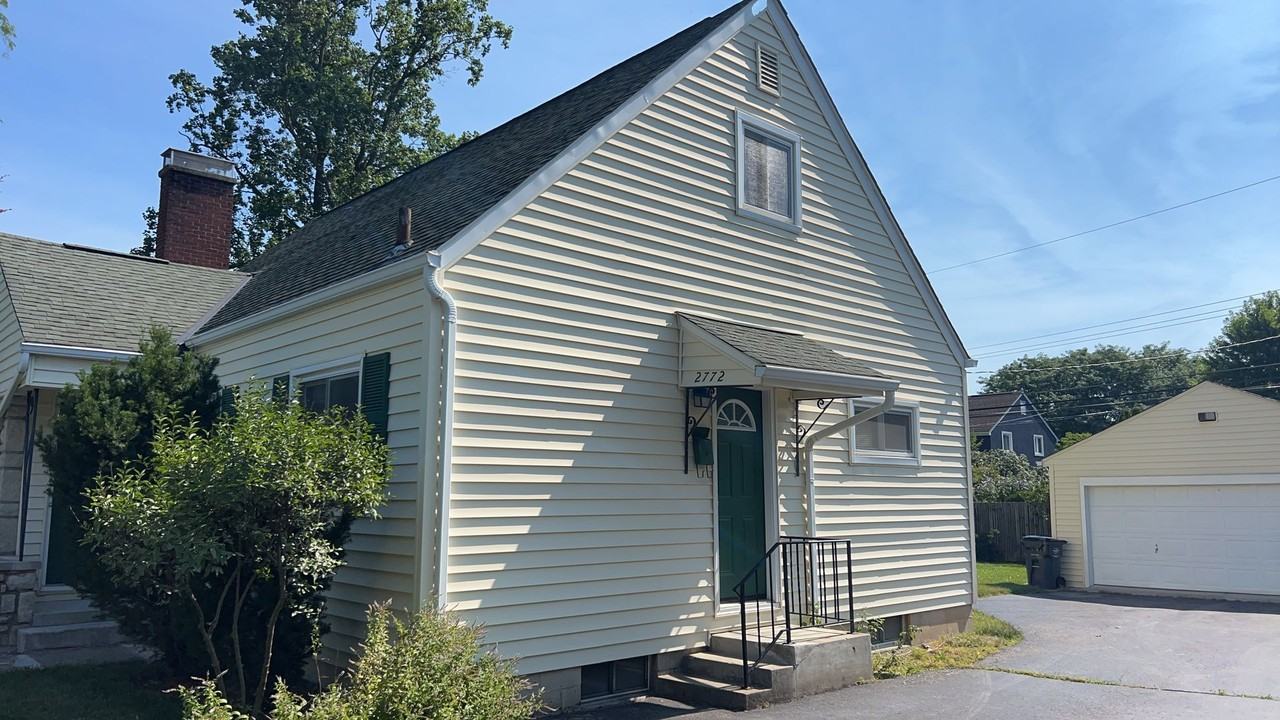 2772 Brandon Rd - Photo 2 of 24