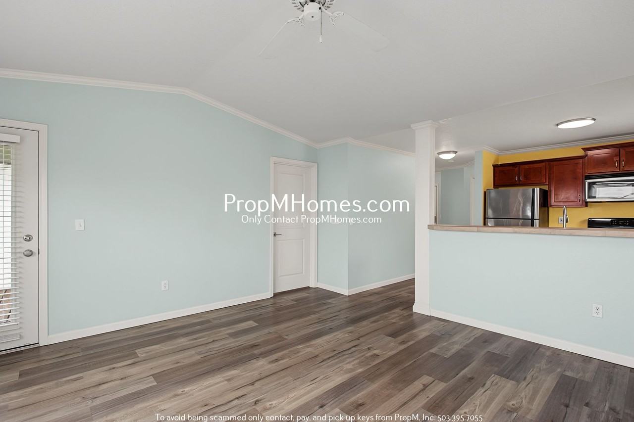 15064 Nw Central Dr #1302 - Photo 4 of 20