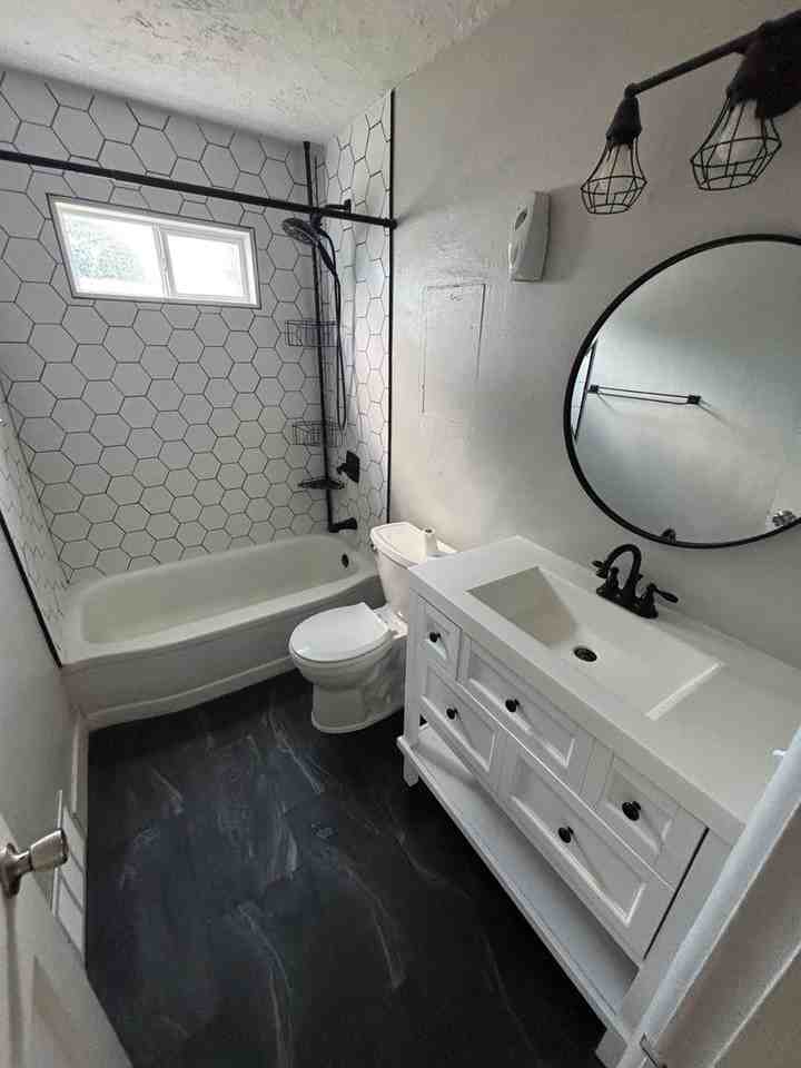 2628 S Paxton St - Photo 3 of 7