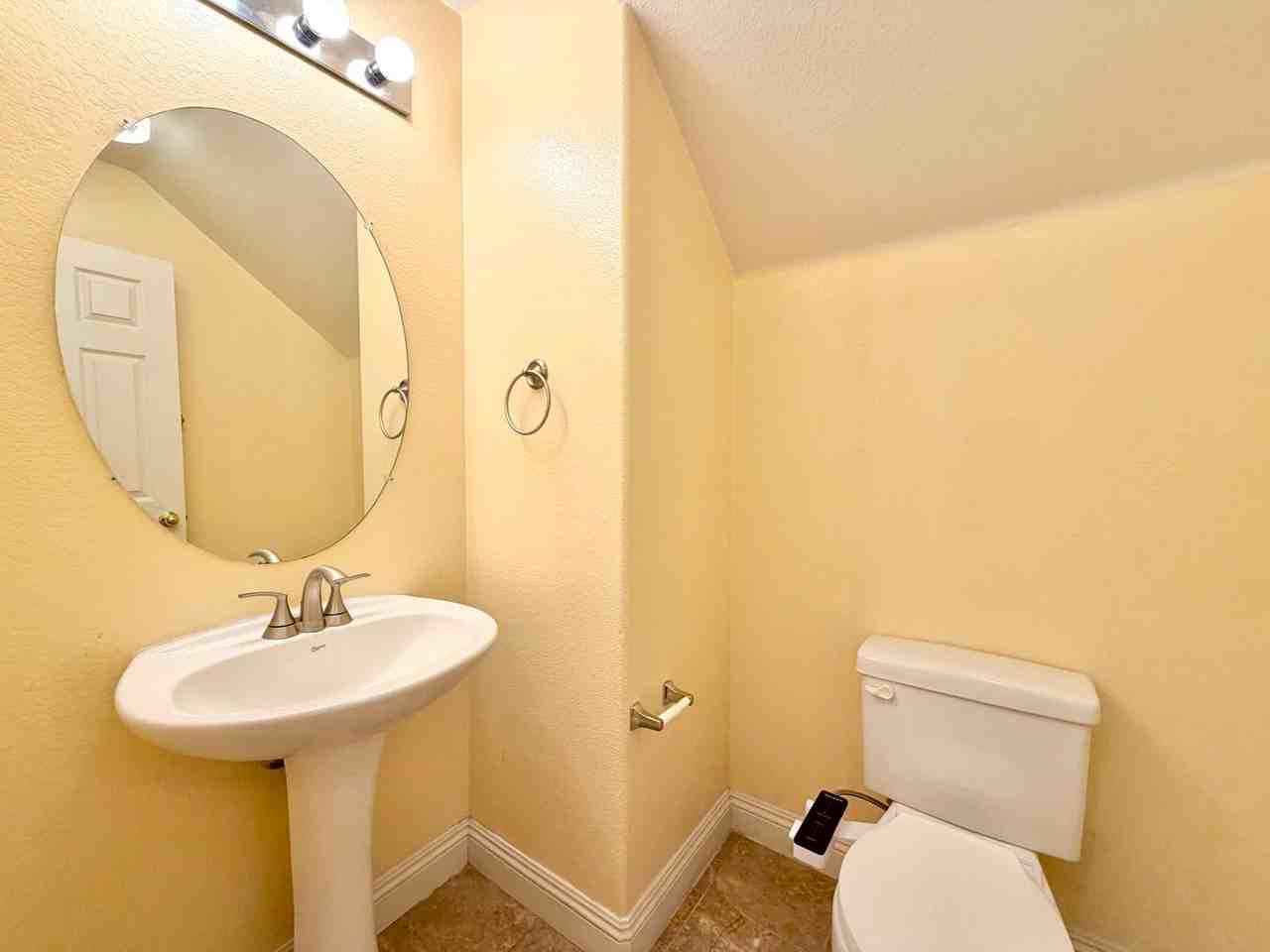 31165 Hidden Lake Rd - Photo 7 of 35