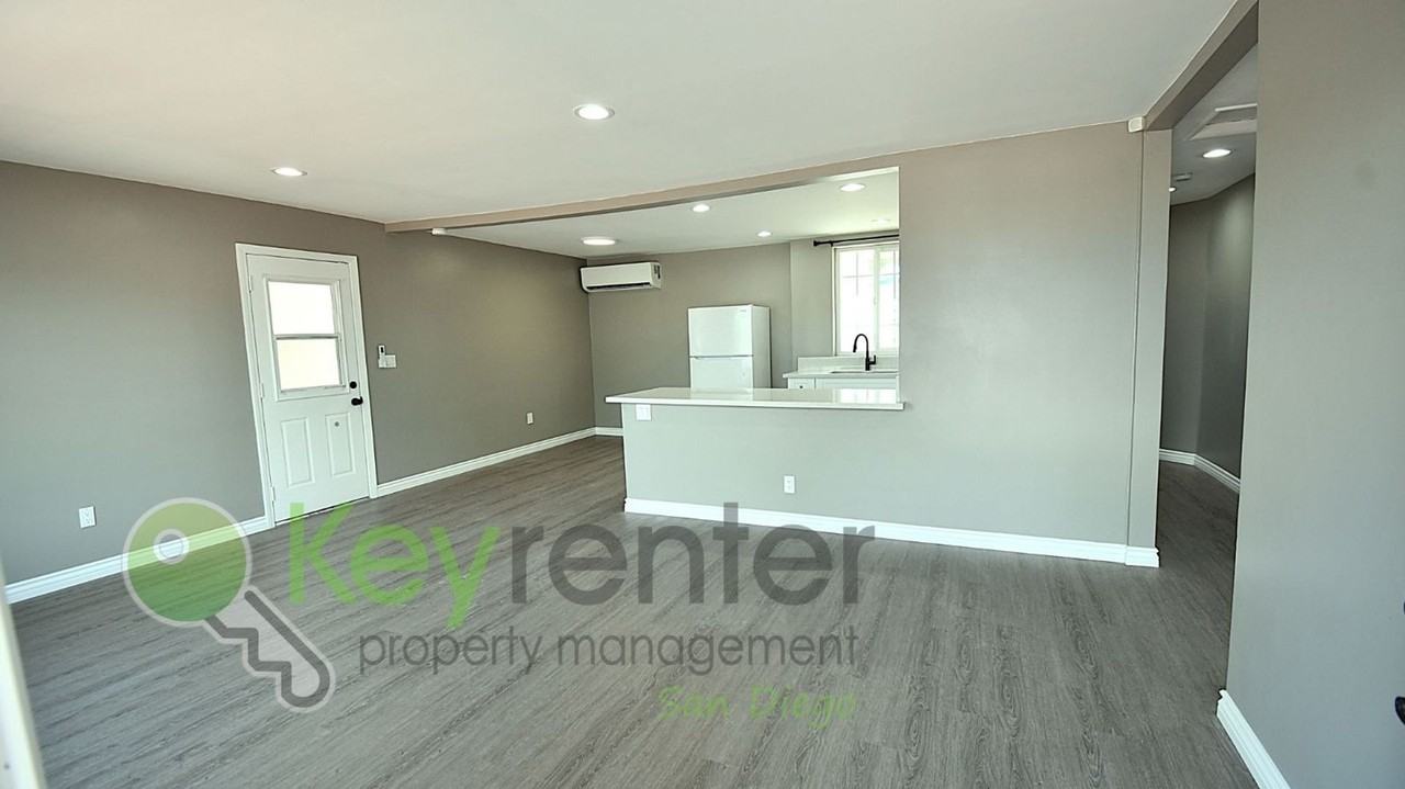 652 N Cuyamaca St - Photo 3 of 16