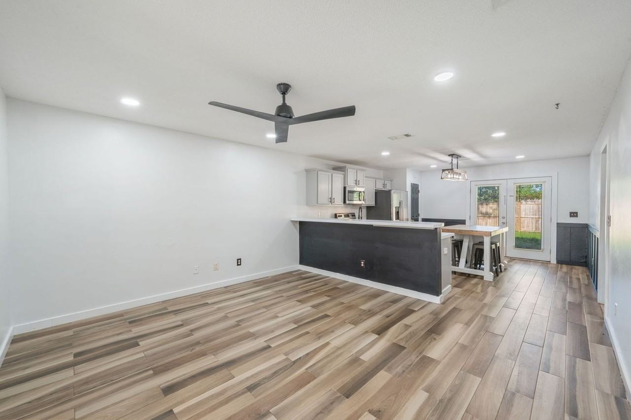 4660 Dove Way - Photo 7 of 35
