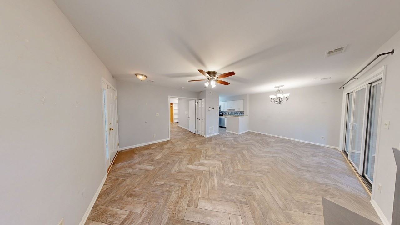 11100 Beaver Trail Ct - Photo 5 of 12