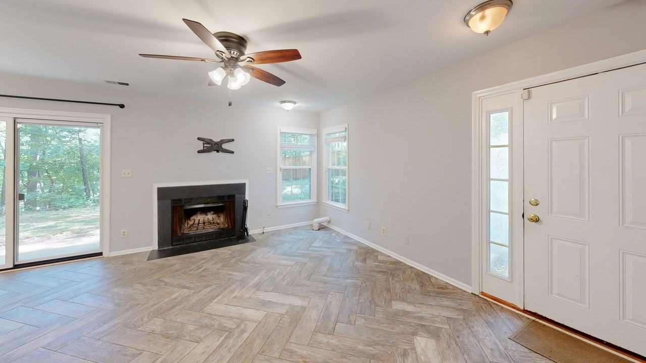 11100 Beaver Trail Ct - Photo 7 of 12