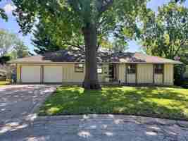 featured image of 5007 S Fuller Ave