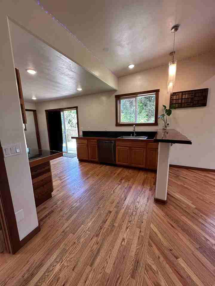 1776 Lime Ave - Photo 7 of 31