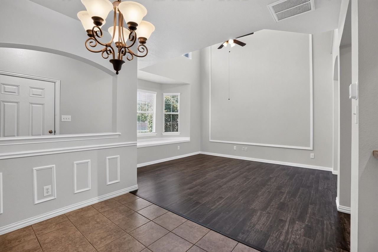 3112 Bedford Rd - Photo 4 of 34
