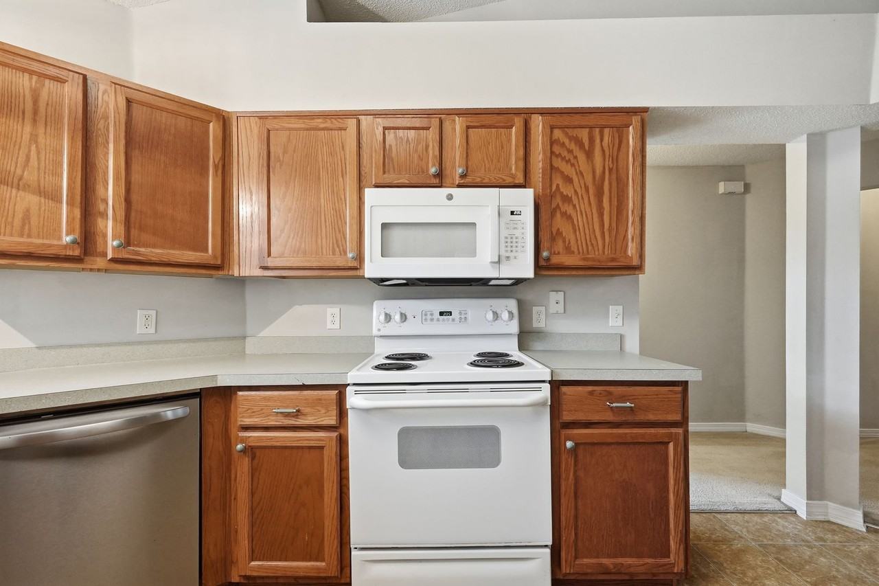 339 Peggy Dr - Photo 7 of 40