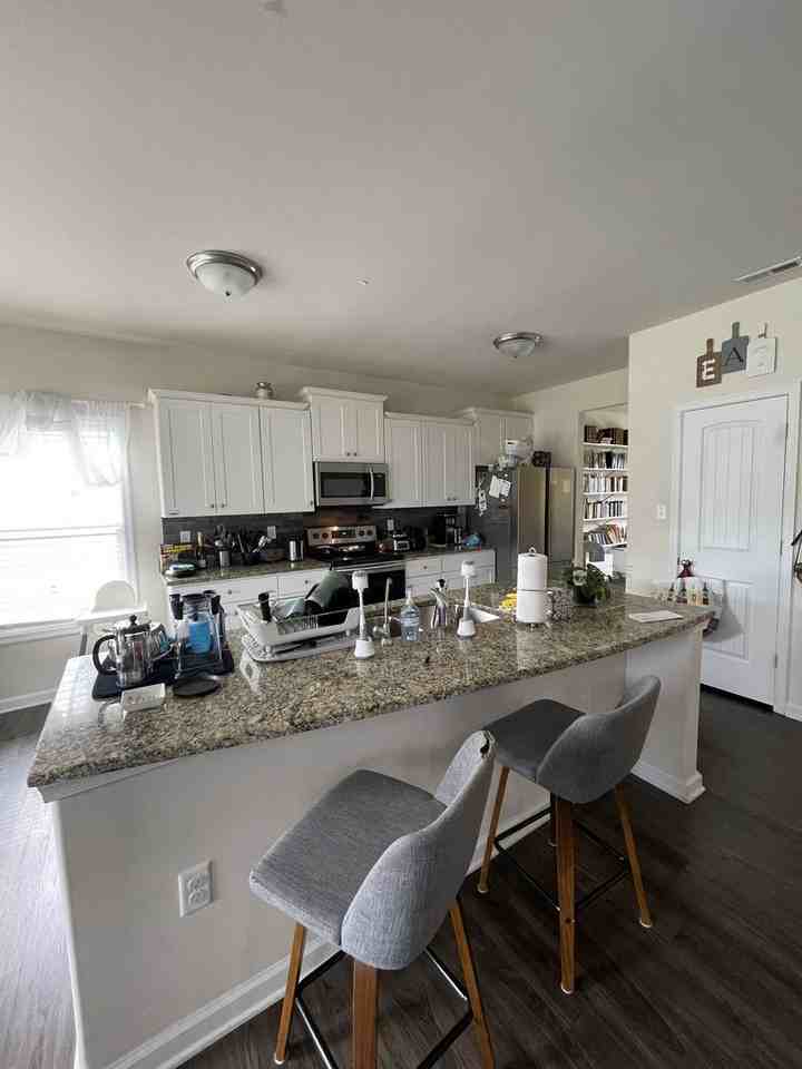 2913 Seven Kings Ct - Photo 5 of 38