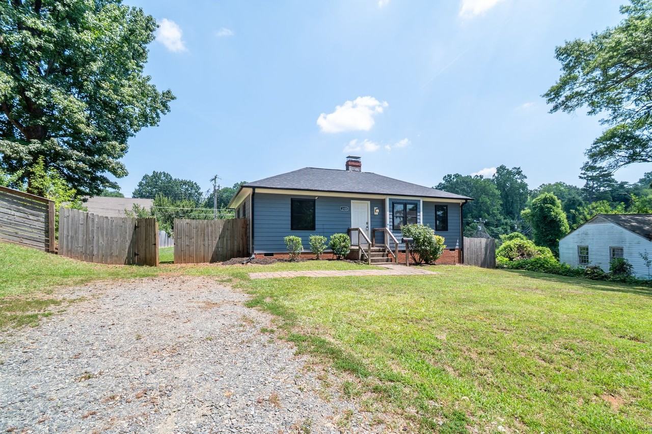 2520 Brentwood Pl - Photo 3 of 36