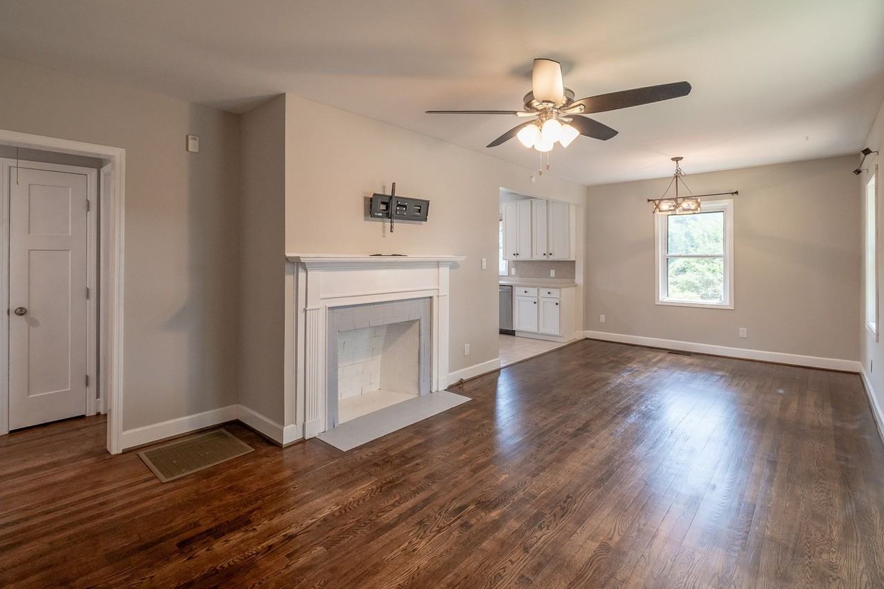 2520 Brentwood Pl - Photo 5 of 36