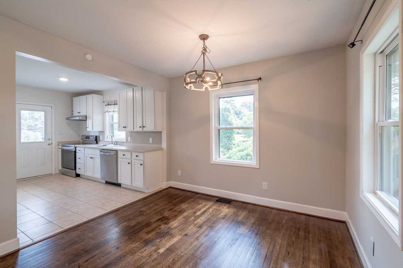 2520 Brentwood Pl - Photo 7 of 36