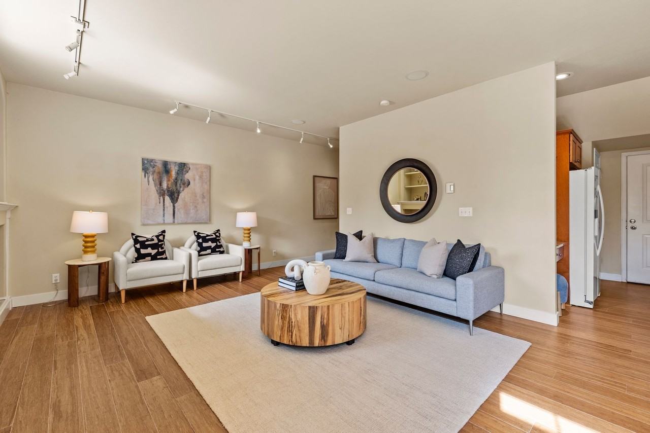 1443 Ne 166th Ct #3 - Photo 5 of 25