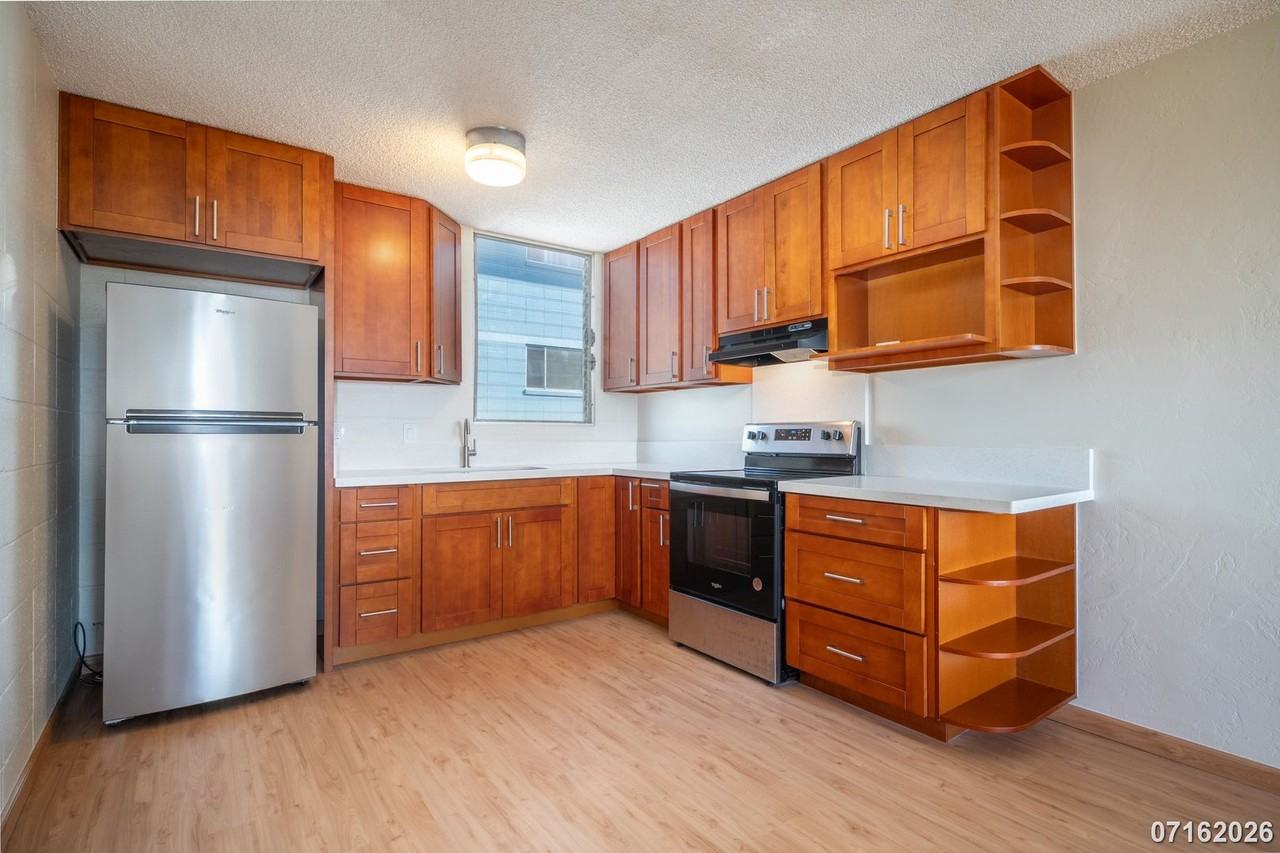 94-054 Leolua St #208 - Photo 4 of 18