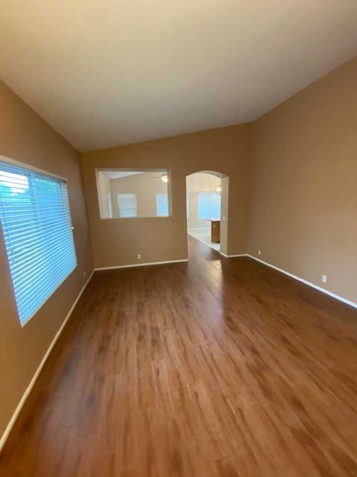 8862 W Shaw Butte Dr - Photo 5 of 50