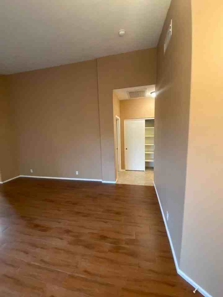 8862 W Shaw Butte Dr - Photo 6 of 50