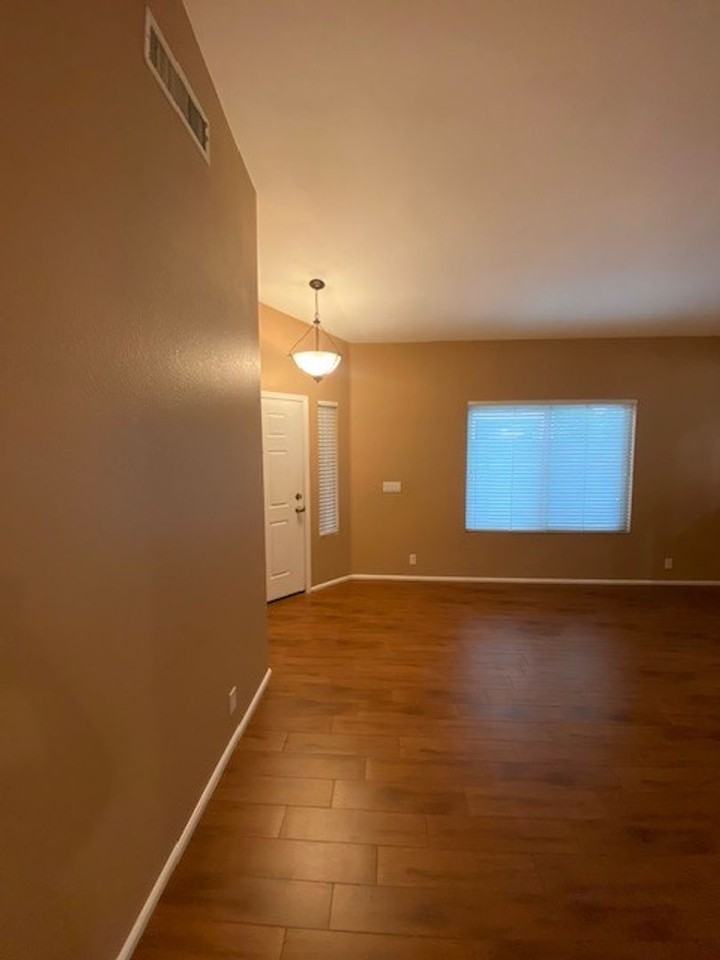 8862 W Shaw Butte Dr - Photo 7 of 50