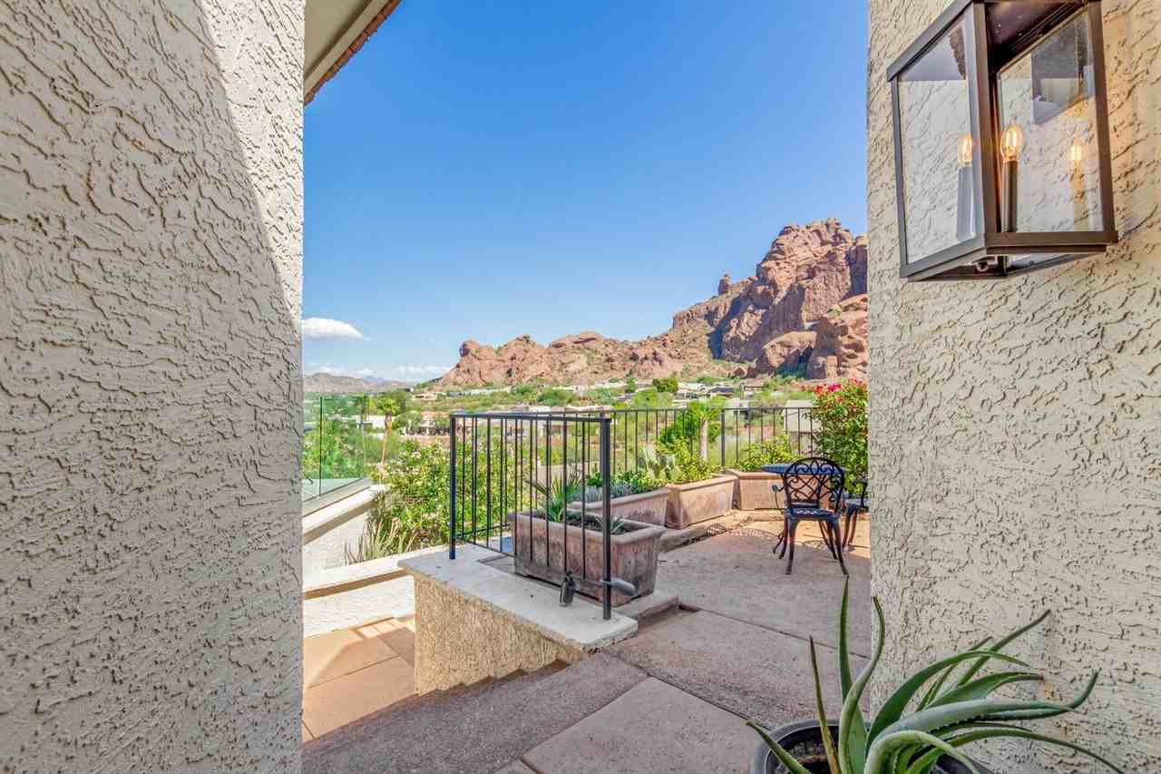 5655 N Camelback Canyon Dr - Photo 2 of 50