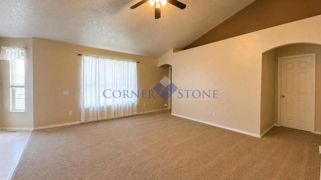 8179 E Portage St - Photo 2 of 22