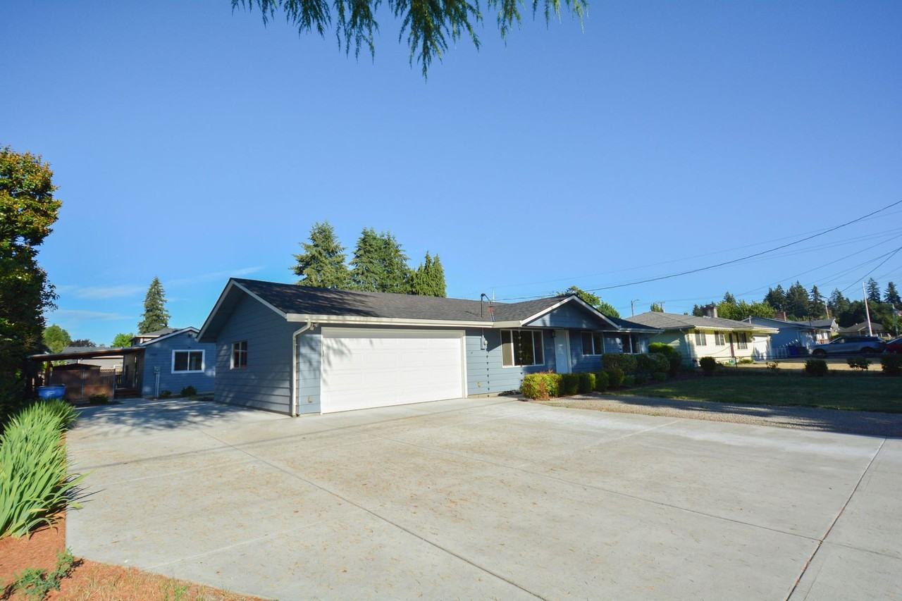 2911 Ne 124th Ave - Photo 2 of 30