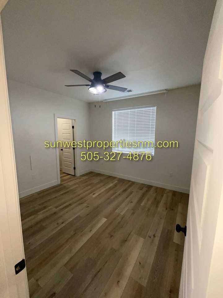 5600 The Greens Ct - Photo 6 of 44