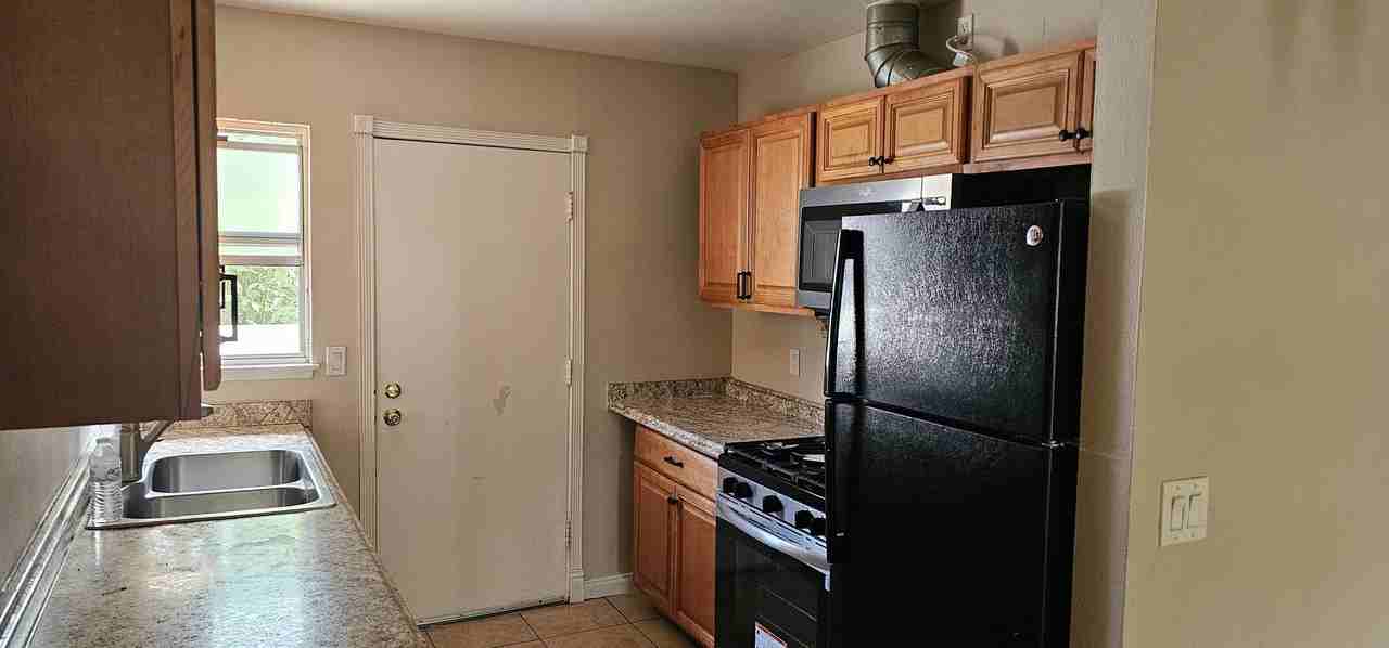 1168 E Lexington Ave - Photo 3 of 8