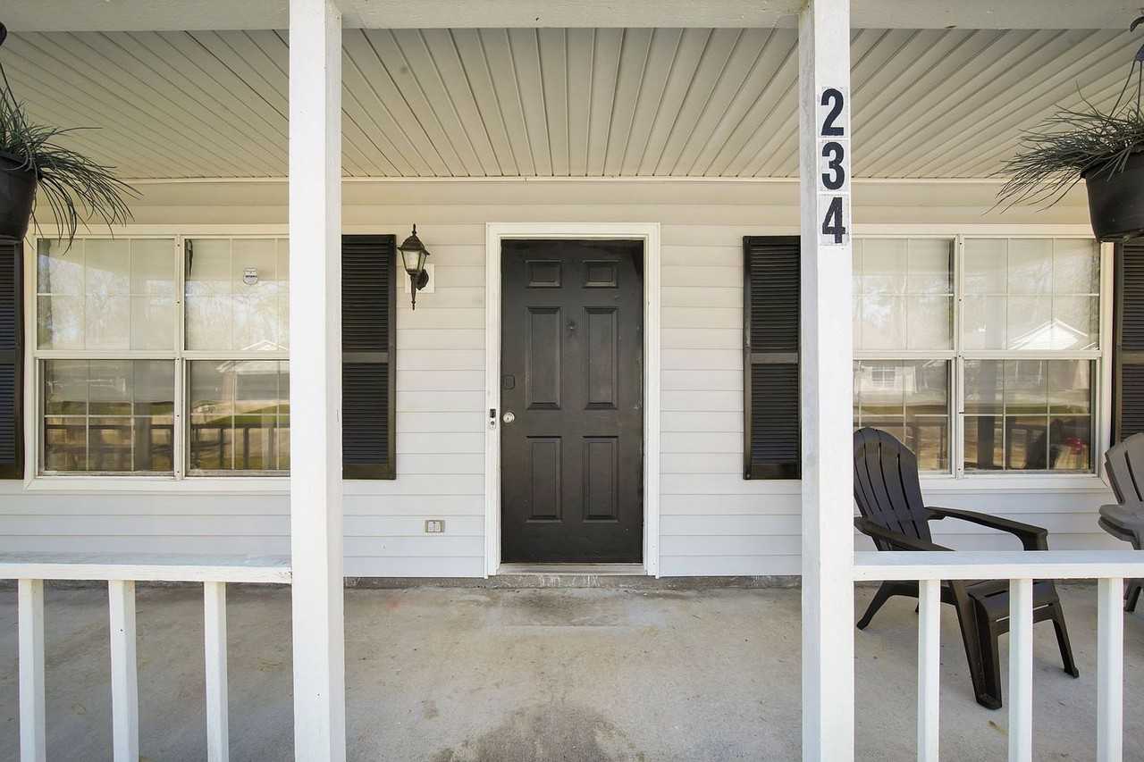 234 Bordeaux Ln - Photo 3 of 41
