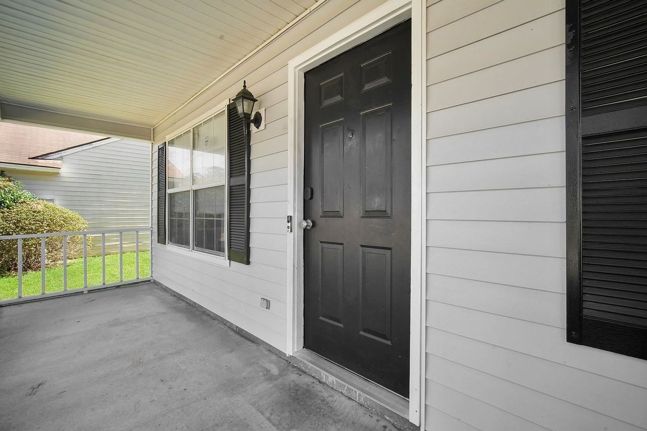 234 Bordeaux Ln - Photo 4 of 41