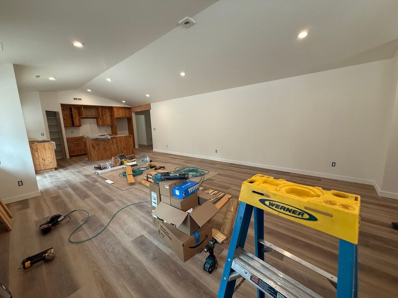 153550 Little River Loop - Photo 2 of 32
