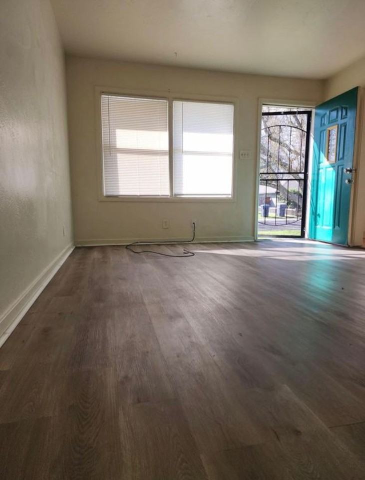 638 Nevada St - Photo 6 of 9