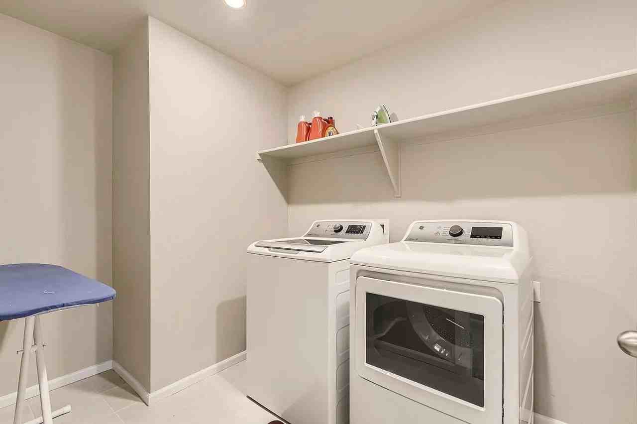 13528 Tree Sparrow Ln - Photo 5 of 29