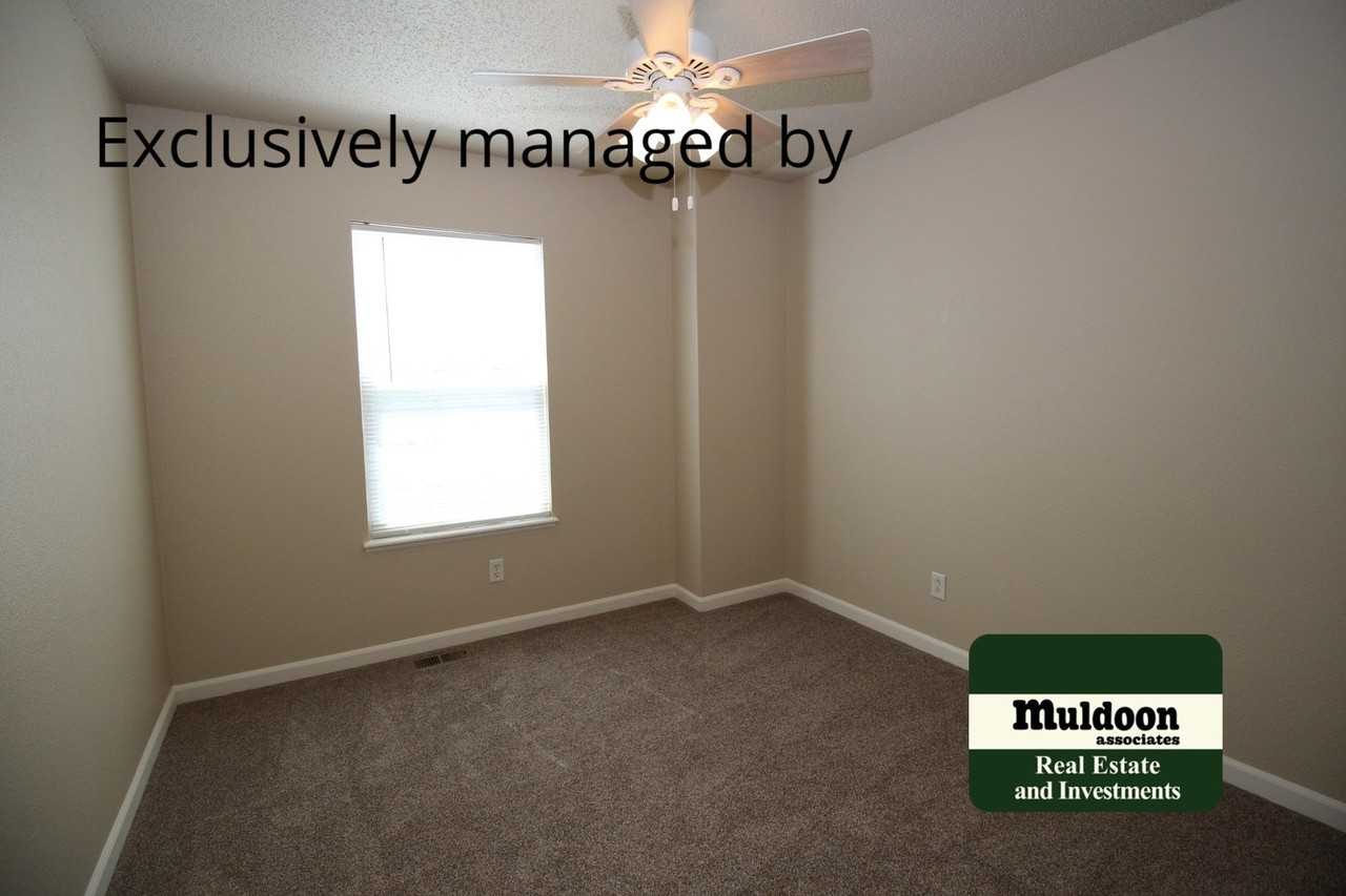 7130 Canyon Creek Pt - Photo 5 of 9