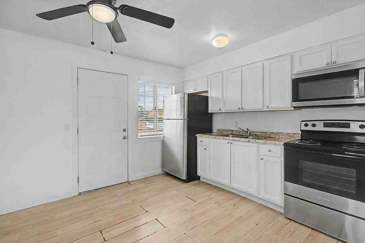 1935 Haren Dr - Photo 2 of 14