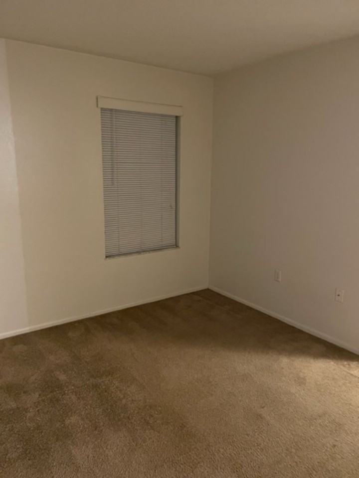635 Buoy Ln - Photo 3 of 28