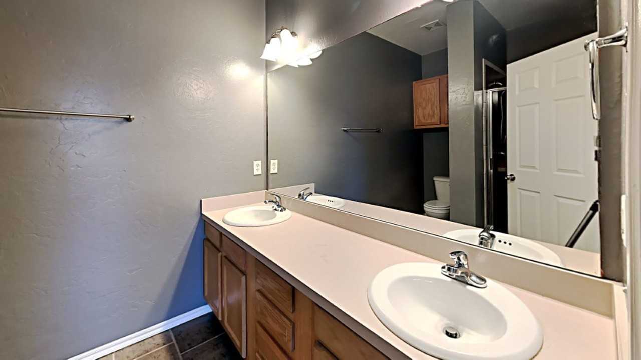 1713 W Palm Pl - Photo 7 of 13