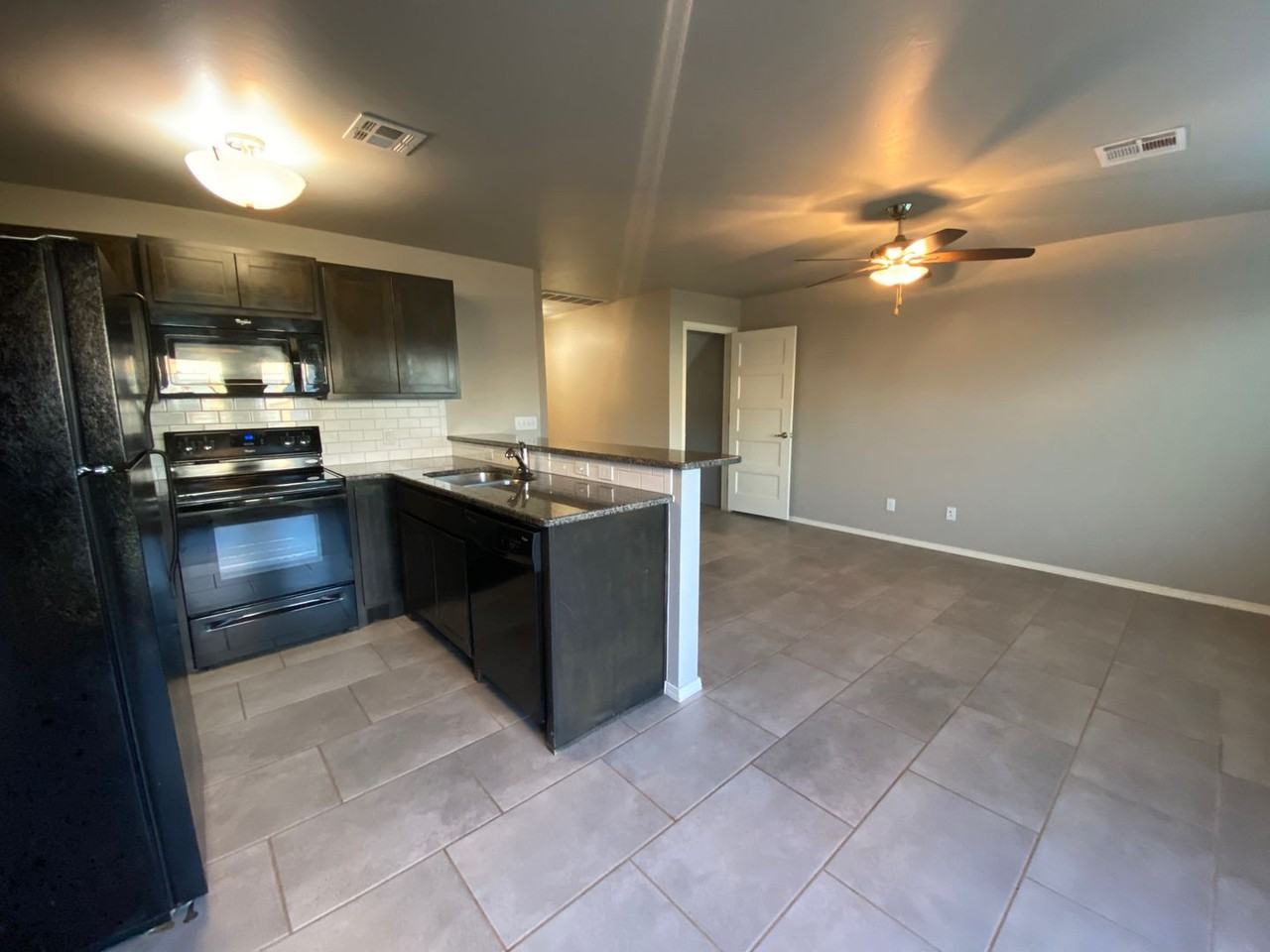 6933 Mayberry Ln - Photo 3 of 33