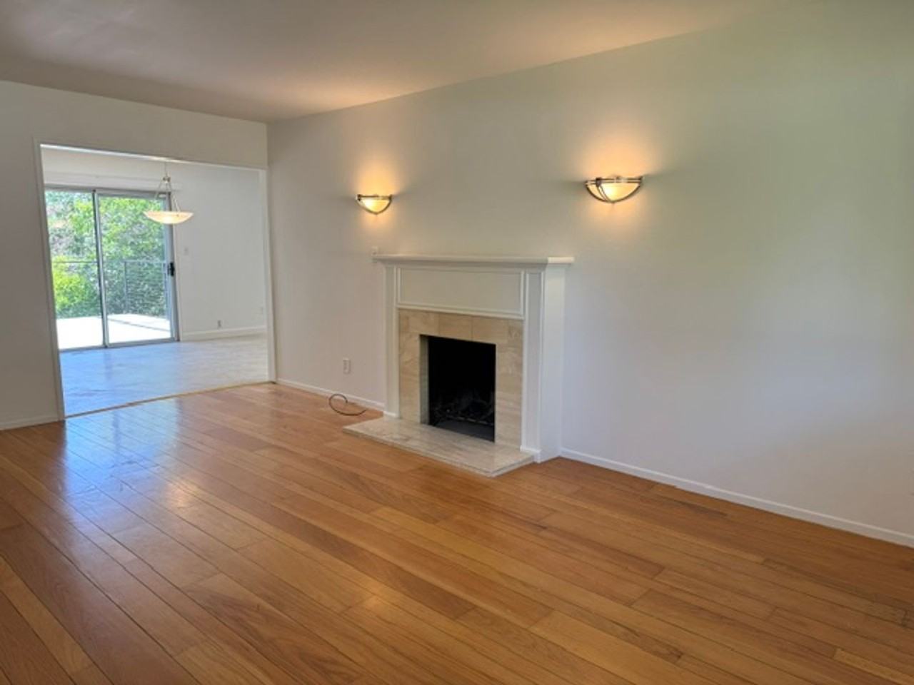 1608 Poplar Dr - Photo 3 of 24