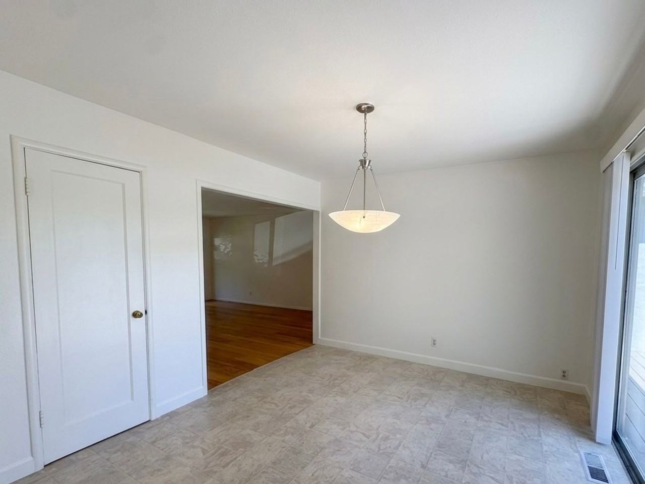 1608 Poplar Dr - Photo 5 of 24