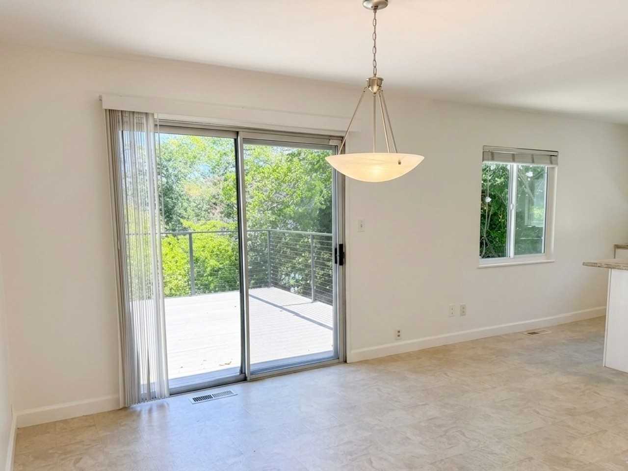 1608 Poplar Dr - Photo 6 of 24