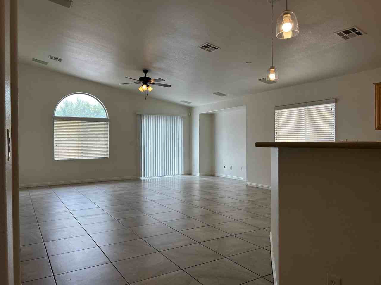 6120 Alderley Ct - Photo 3 of 20