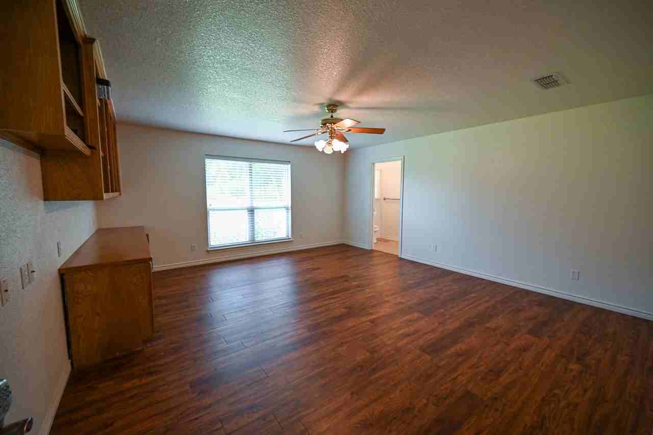 2951 N Trinity St - Photo 5 of 17