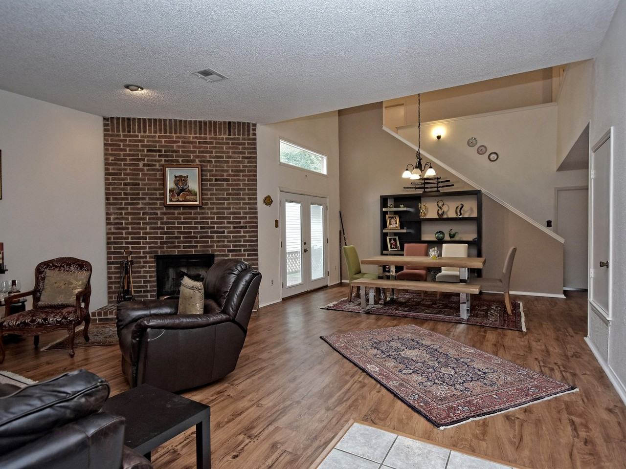 7801 Palacios Dr - Photo 4 of 32