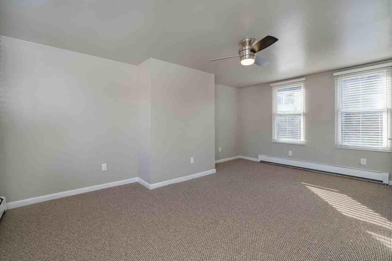 3833 Acorn St - Photo 7 of 14