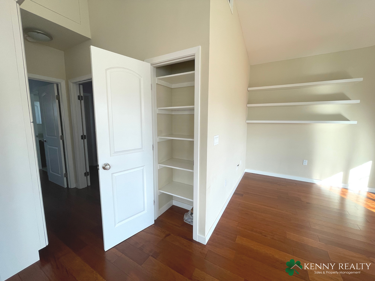 822 Ellis Dr - Photo 7 of 14