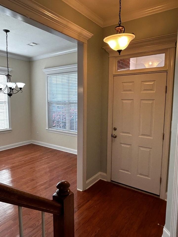 2500 Grier Cir - Photo 4 of 29